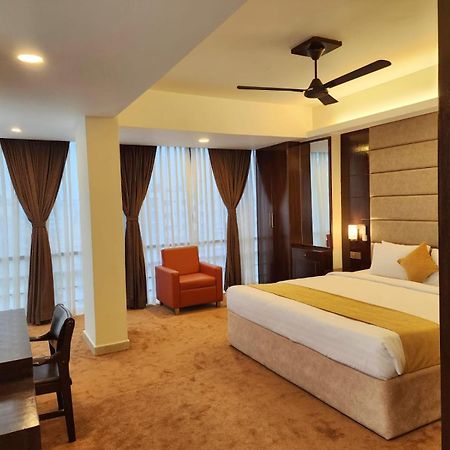 White Park Hotel & Suites Chittagong Eksteriør billede