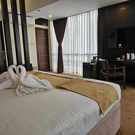 White Park Hotel & Suites Chittagong Eksteriør billede