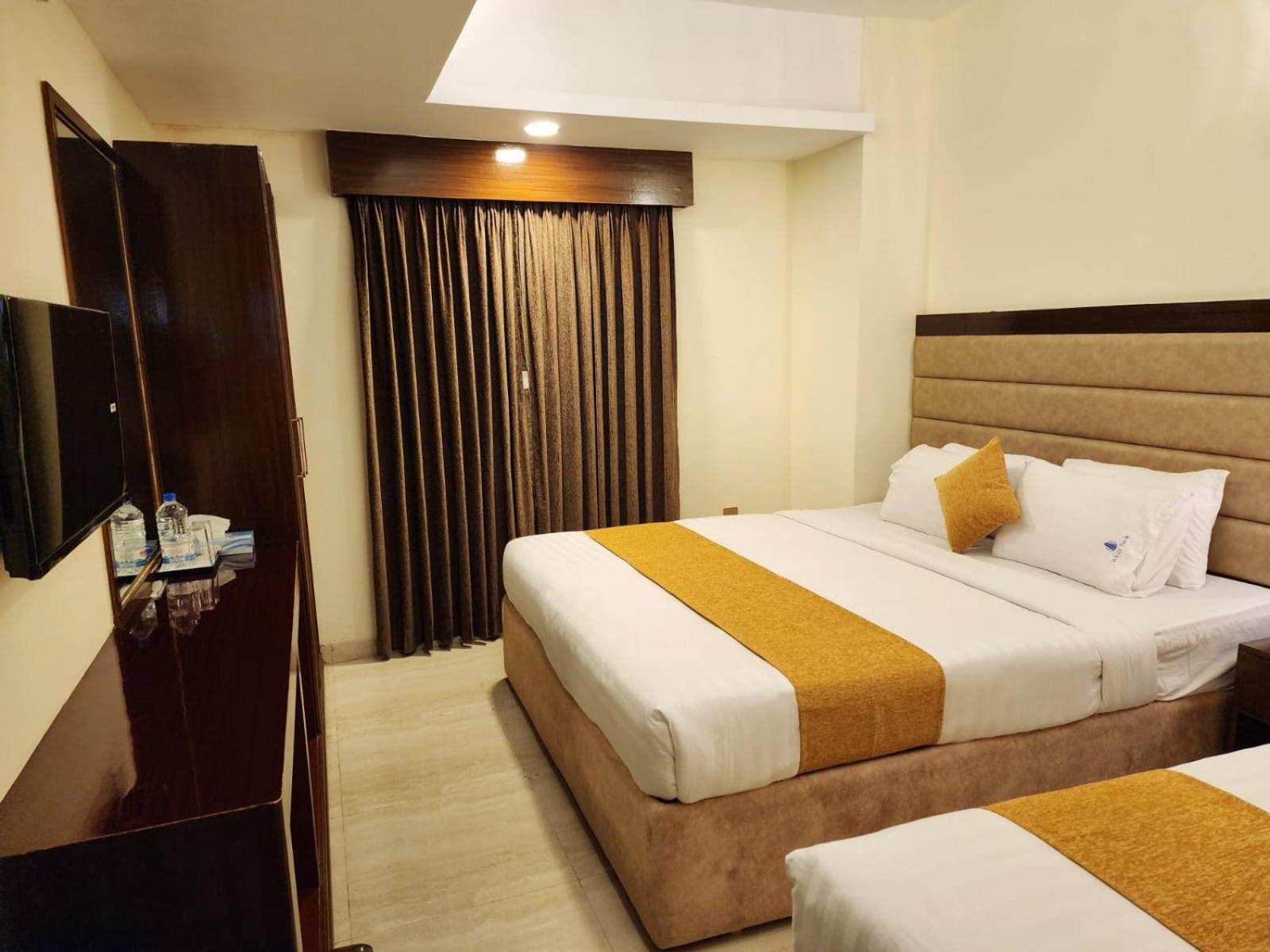 White Park Hotel & Suites Chittagong Eksteriør billede