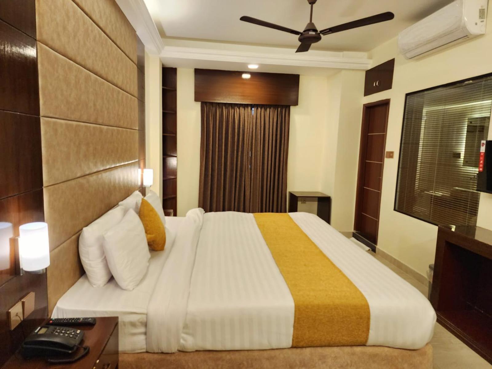 White Park Hotel & Suites Chittagong Eksteriør billede