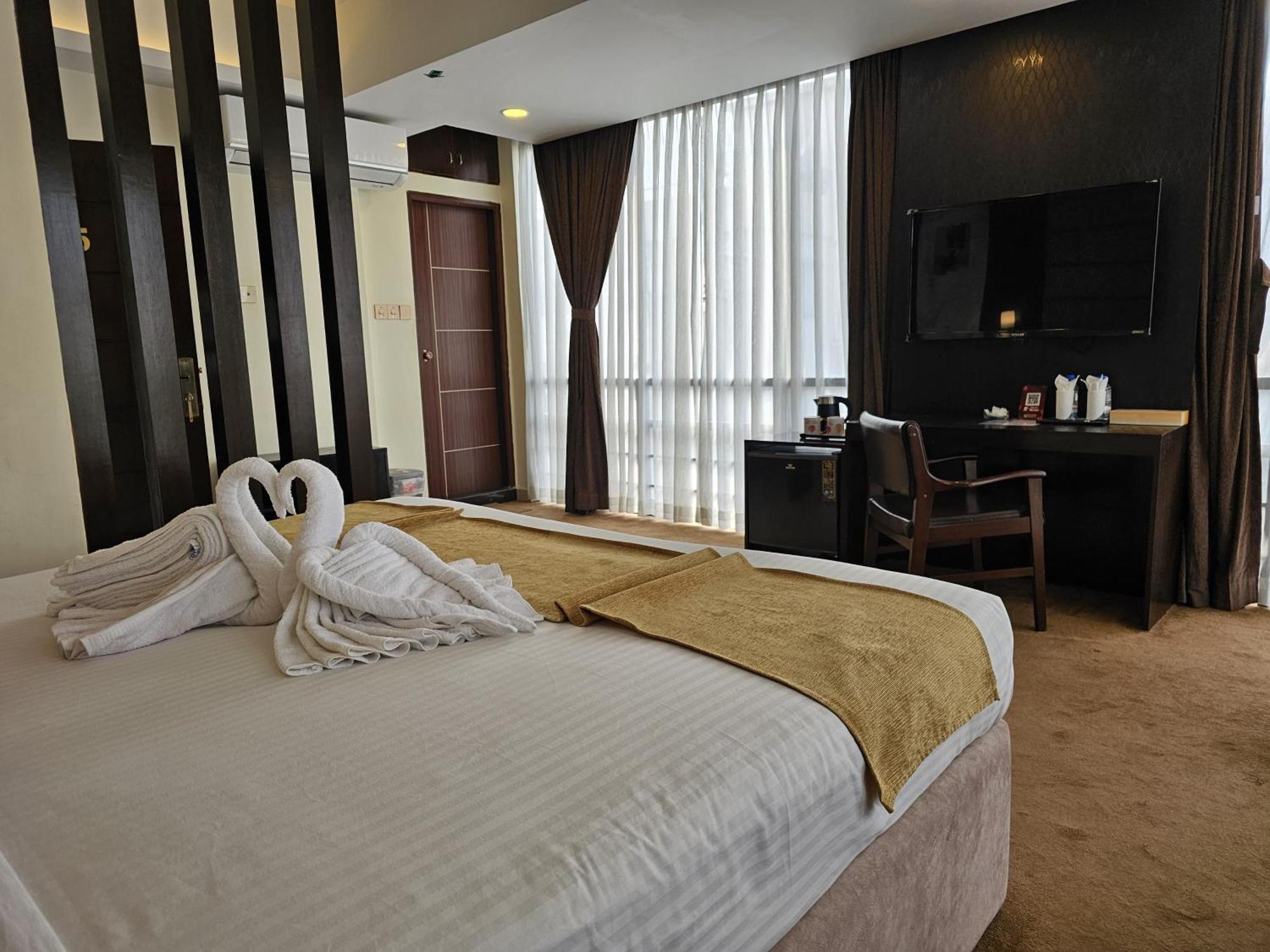 White Park Hotel & Suites Chittagong Eksteriør billede